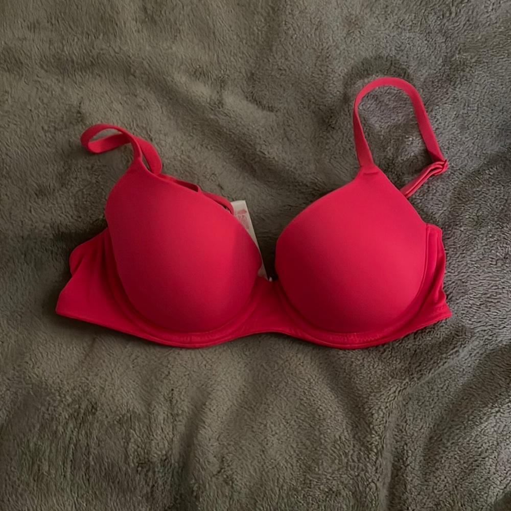 Victoria’s Secret/PINK Lightly Lined Underwire Bra